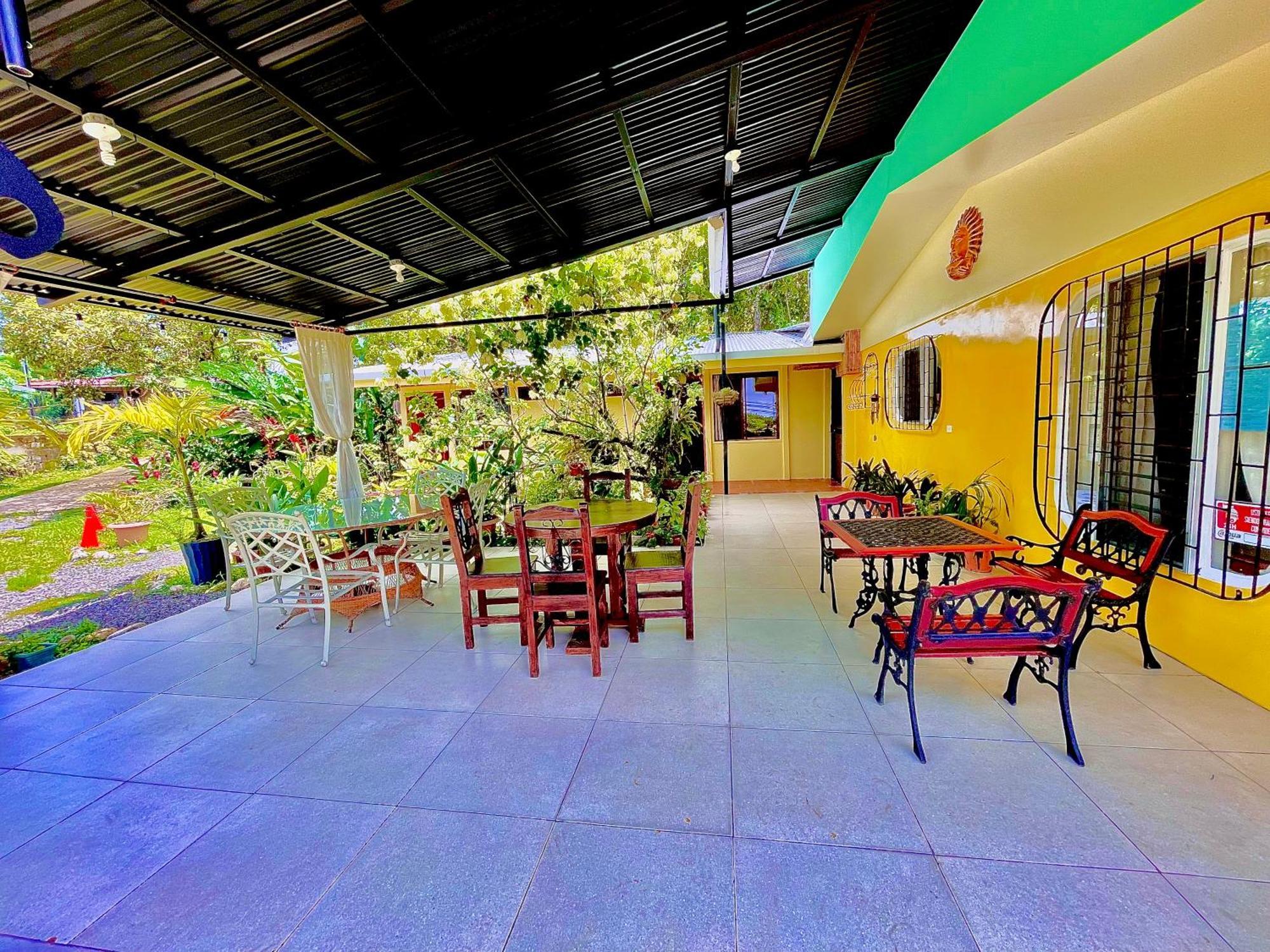Hotel Tierra De Volcanes La Fortuna Esterno foto